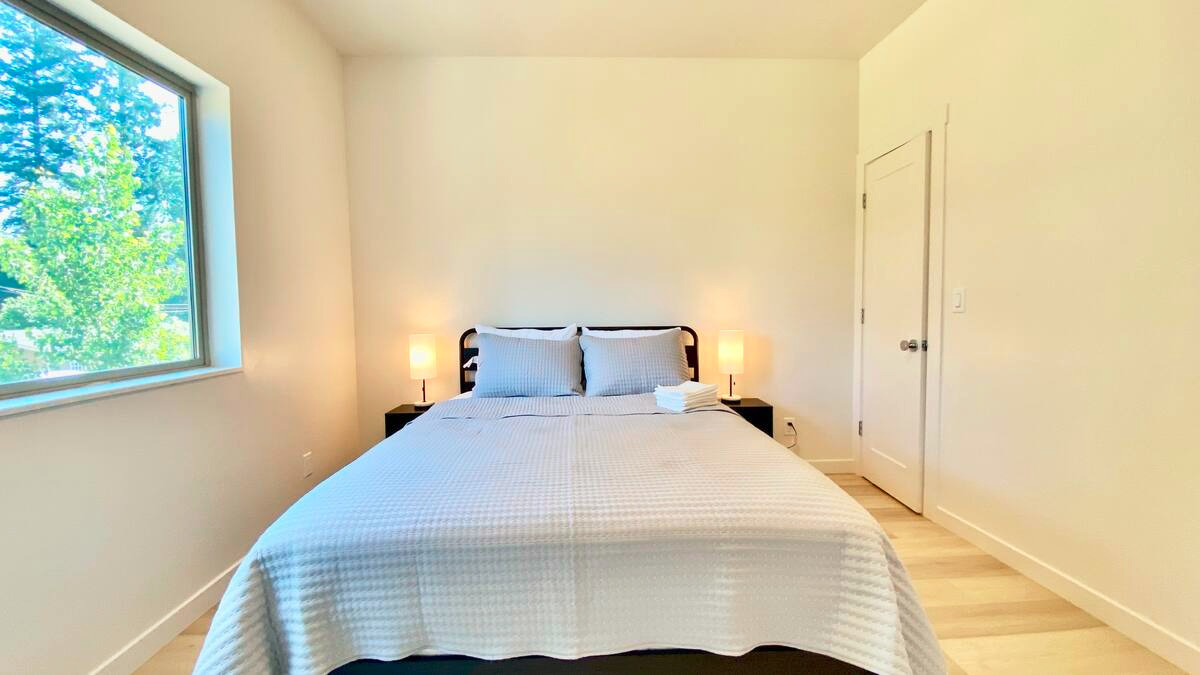 waterfront vacation rentals grants pass